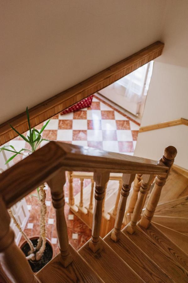 Mala Praha Hotel Oezjhorod Buitenkant foto