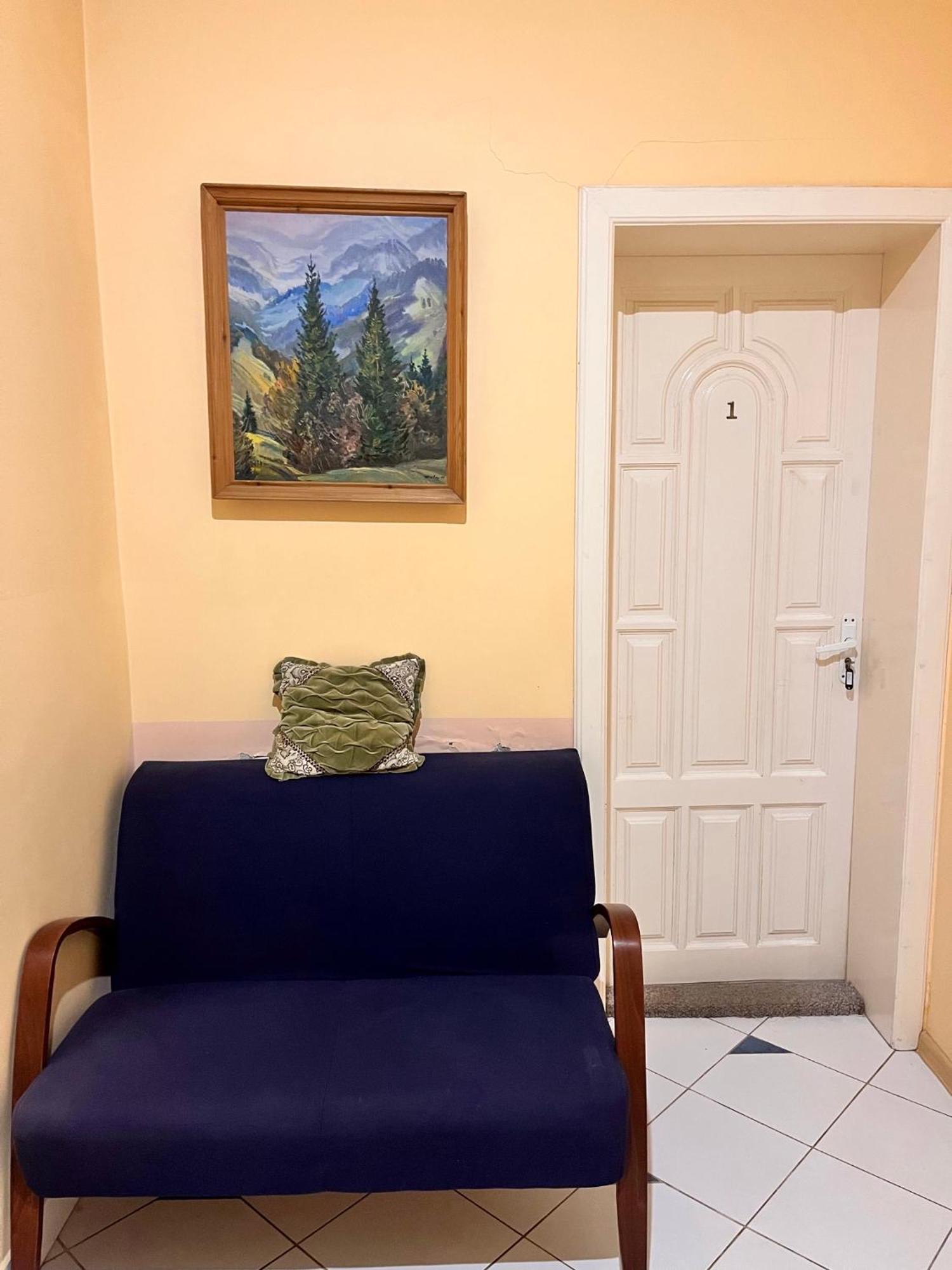 Mala Praha Hotel Oezjhorod Buitenkant foto